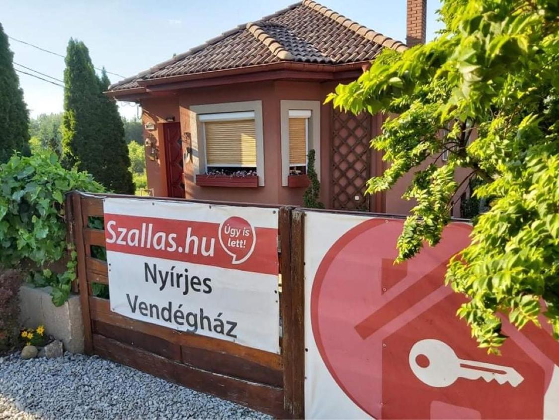Hotel Nyirjes Vendeghaz Balassagyarmat Zewnętrze zdjęcie