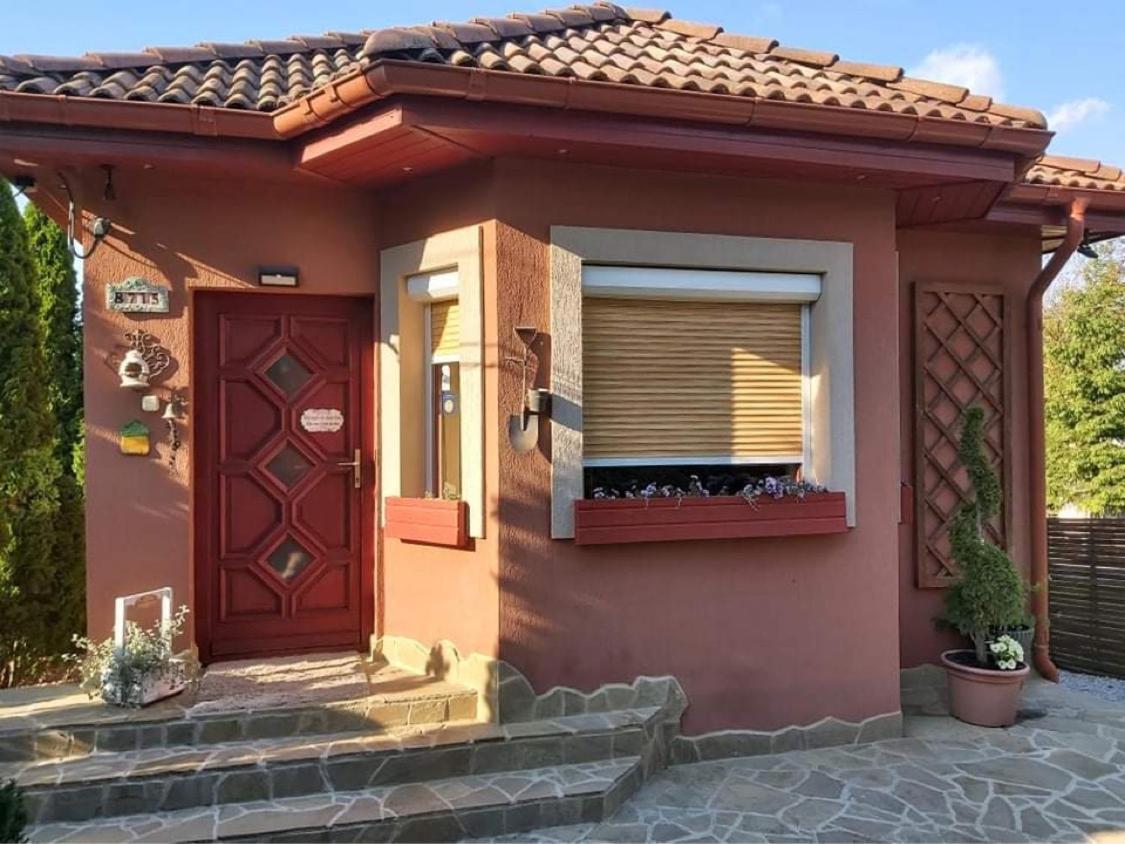 Hotel Nyirjes Vendeghaz Balassagyarmat Zewnętrze zdjęcie